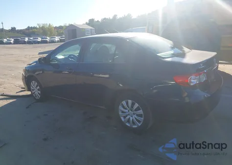 2013 Toyota Corolla Le z USA, uszkodzony, nr VIN 2T1BU4EE0DC018938